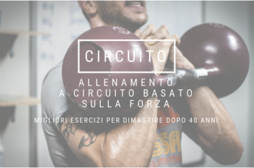 IL TERZO DEI 5 MIGLIORI ESERCIZI PER DIMAGRIRE PER UOMINI DOPO I 40 ANNI